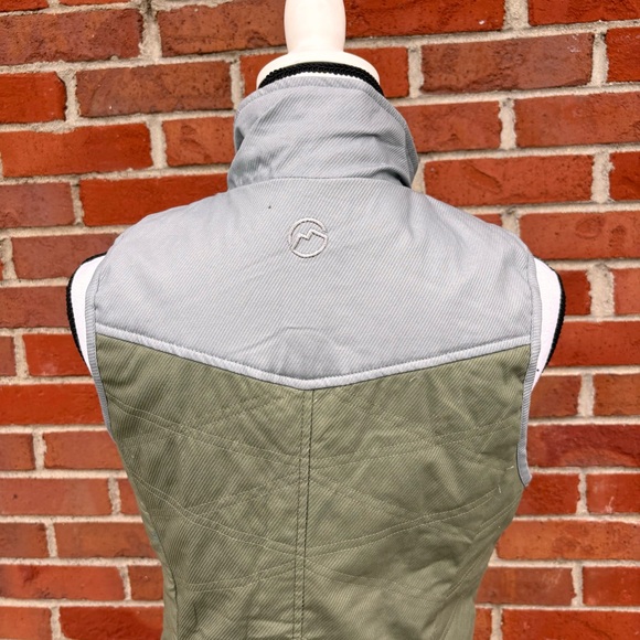 Magellan Outdoors Classic Fit Zip Button Front Green Grey Vest Womens Small - Picture 5 of 6